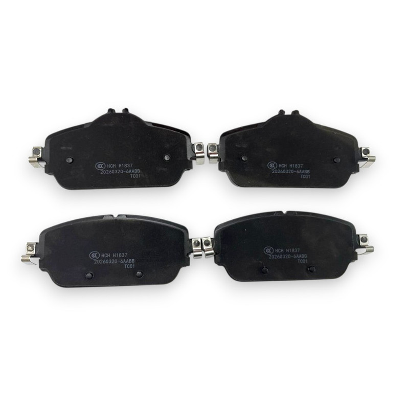 Mercedes Benz Brake System Series Front Brake Pad Depan for C-Class W206 E-Class W214 GLC X254 C200 C300 E200 E300 (OE: 0004204500 / A0004204500 / 0004204600 / A0004204600)