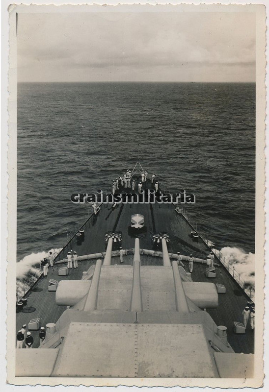 Orig. Foto Bug und Geschütze d. Schlachtschiff G