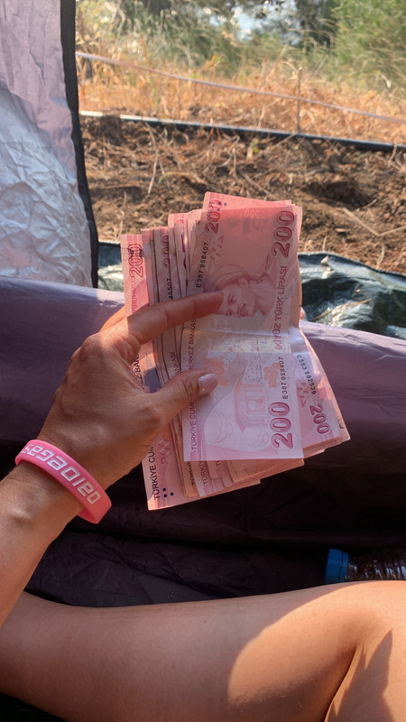 97D5381B-4F0D-47AE-9E8D-359C5E2DEF76