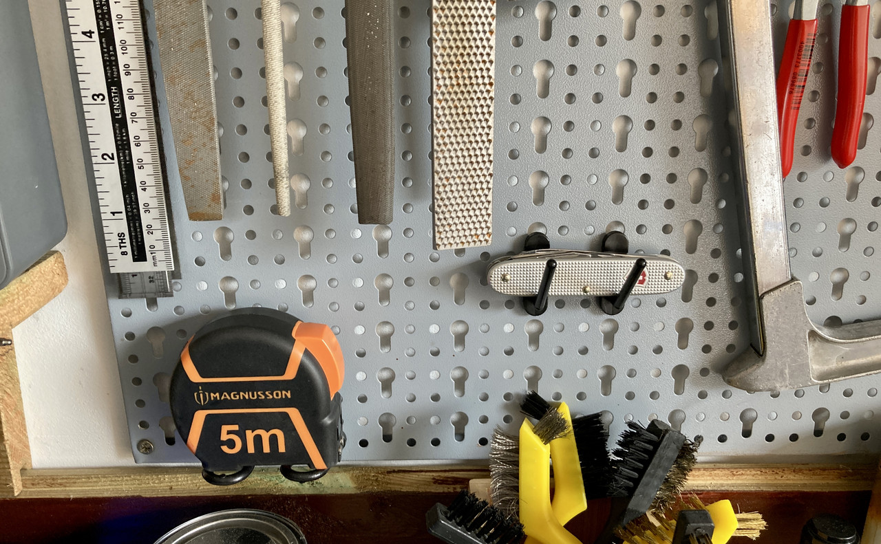 CE68B294-9188-4E5C-BA50-2E3FE5215300