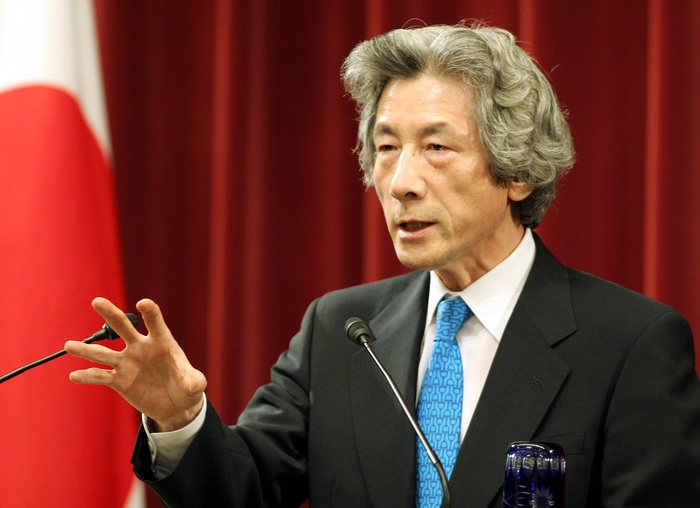 Le Ministre fédéral Henry Takajiwa. Le Ministre fédéral Henry Takajiwa.