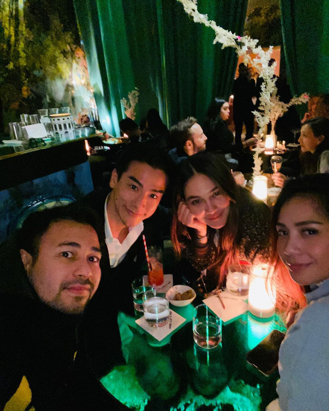 Raffi Ahmad, Nagita Slavina, Luna Maya, dan Ryochin makan malam bersama di London