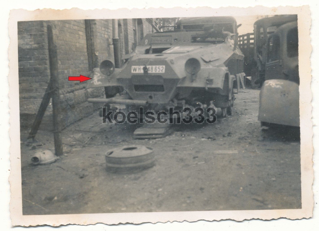Foto Schützenpanzer Wrack Kennung Gespenster Div
