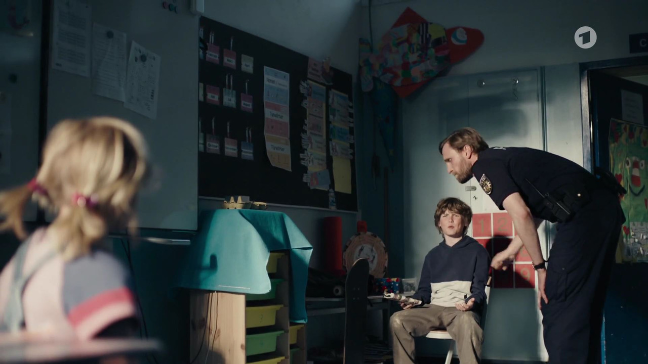 Einfach Nina (2022)_01_02_08_00_248