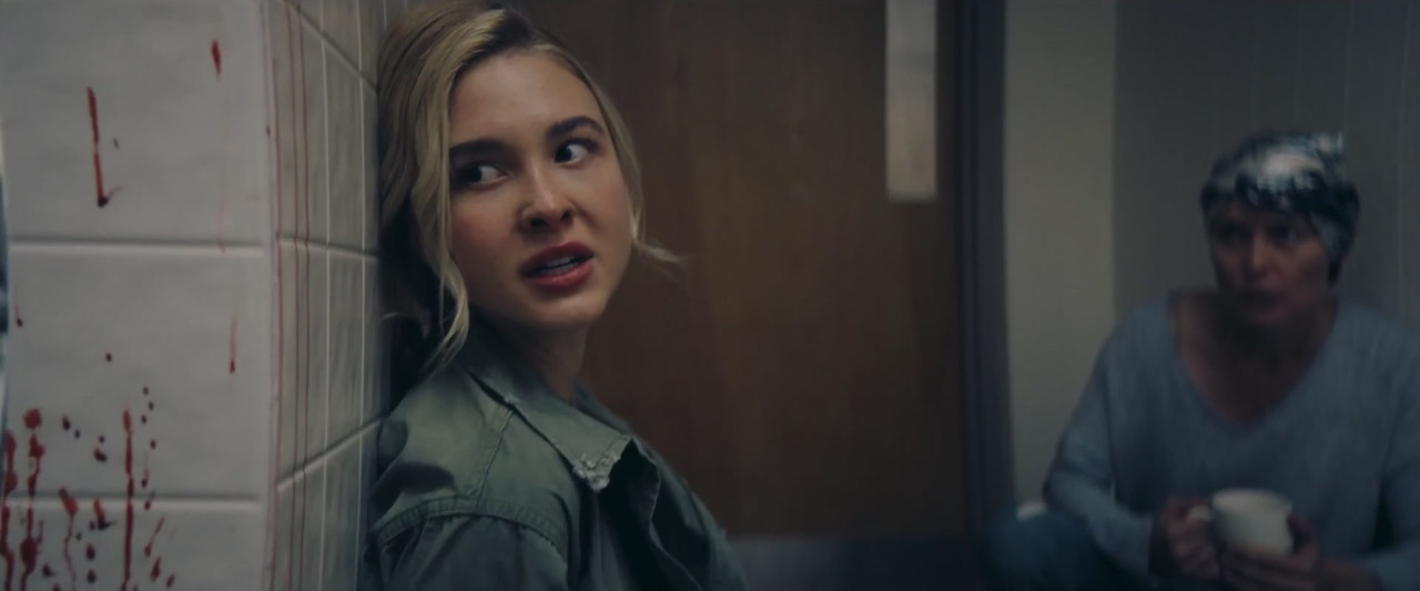 Run Hide Fight (2020) + Extras (1080p WEB-DL x265 HEVC 10bit EAC3 2.0 SAMPA) [QxR]