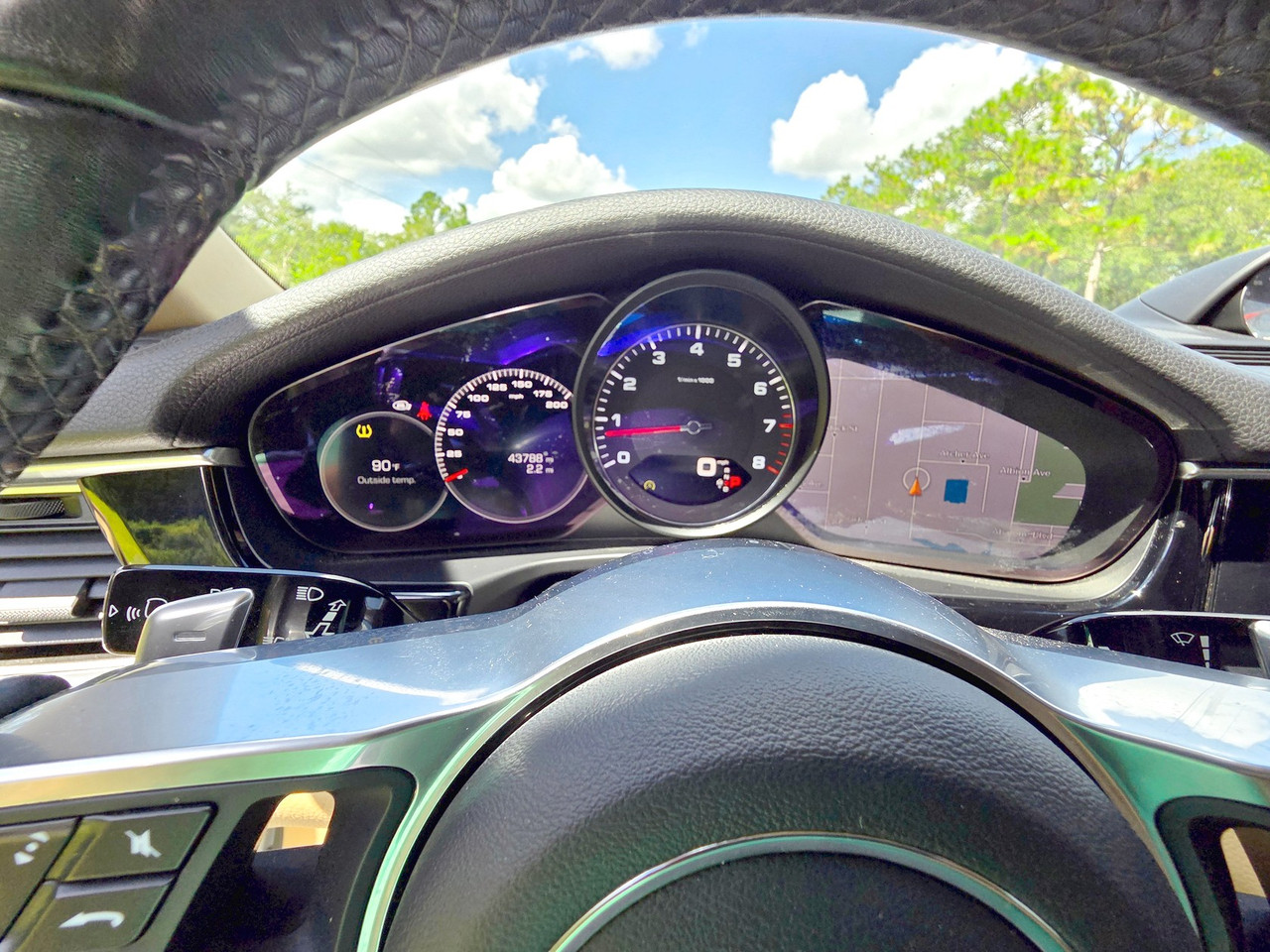 Vehicle thumbnail 12