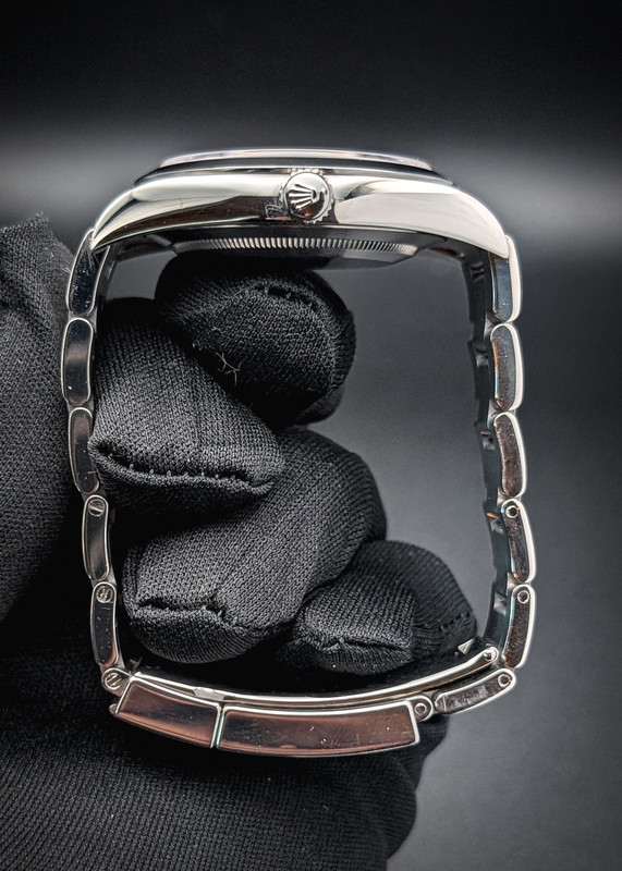 PXL 20260213 032920799 PORTRAIT ORIGINAL