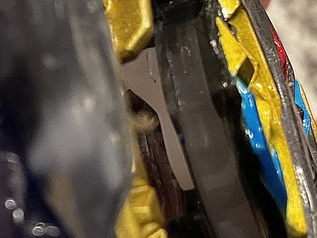 D4535F27-17C4-4186-8082-0E734F8572E8