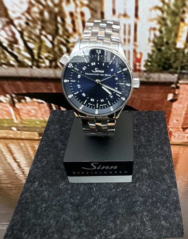 0F1B70F4-71E0-4256-98A2-7A439F27F2C2