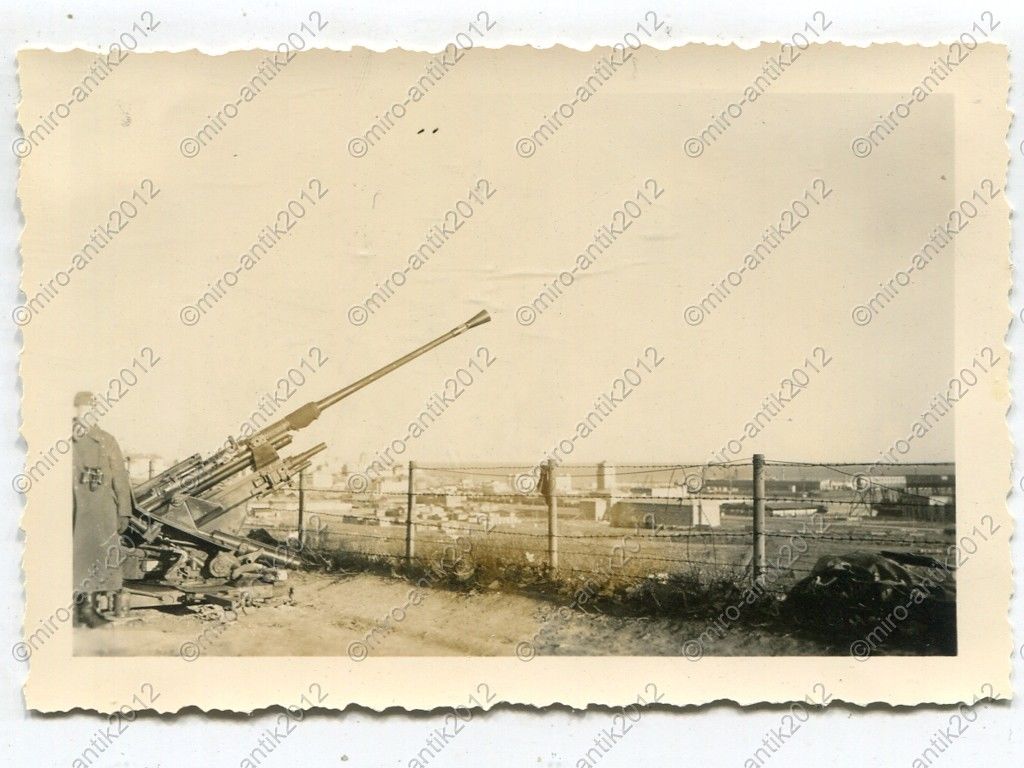 Foto, Wehrmacht, Flak im Hafen von Constanța, Rumänien, b