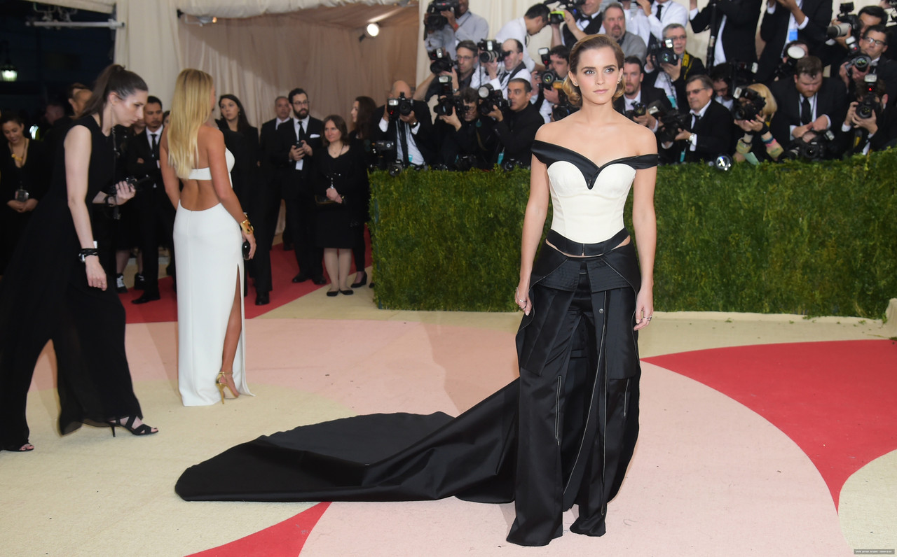 emmawatson-updates.com (279)