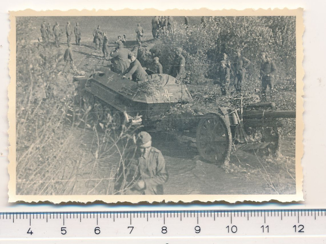 SUPER FOTO 2.WK Sd.Kfz Halbkette Geschütz Kanone