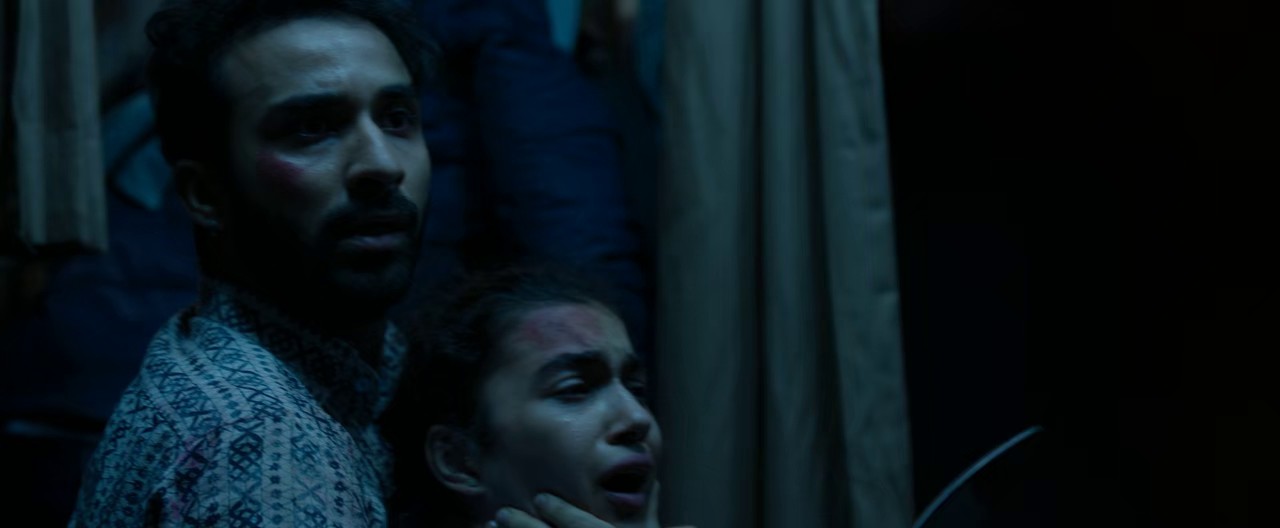 Kill-2024-720p-AMZN-WEB-DL-DDP-5-1-H265-Telly-mkv-0004