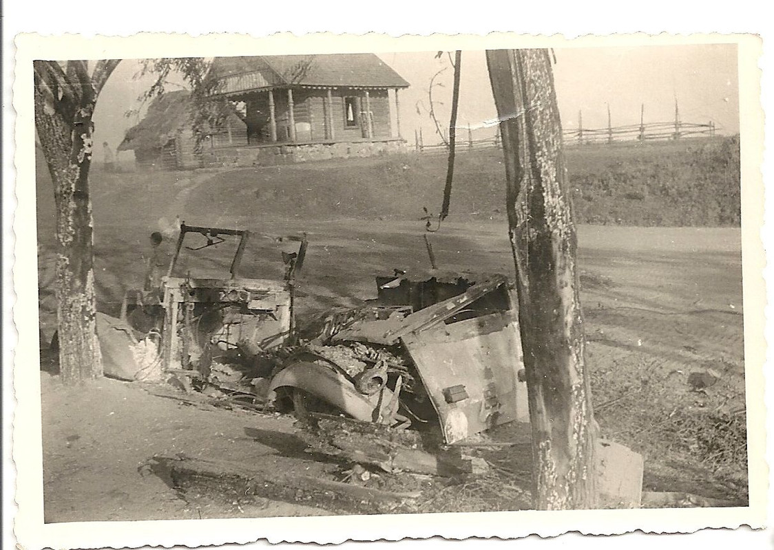 Orig.Foto zerstörter ausgebrannter Kübelwagen We