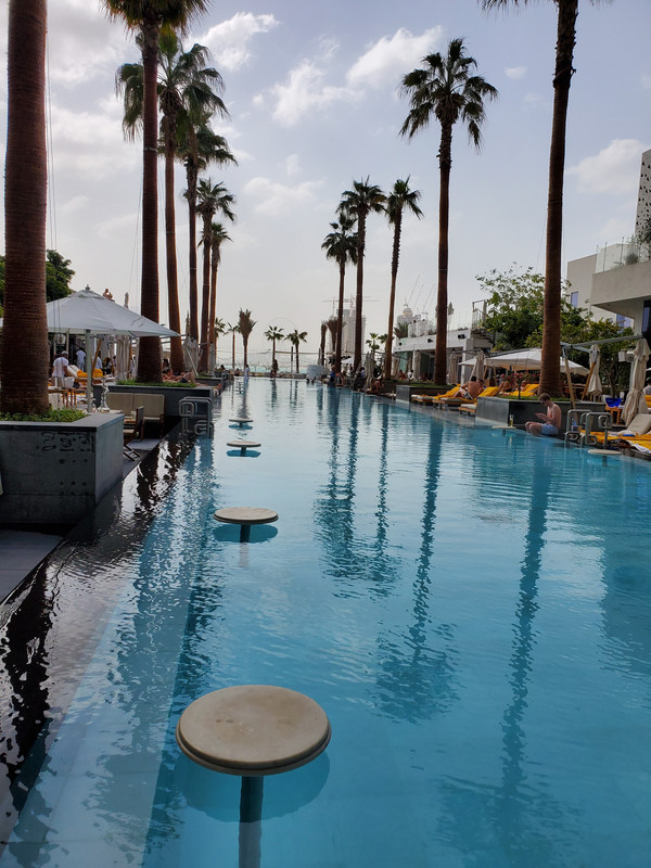 20yrs later, Dubai's much hyped Palm Islands and The World are a