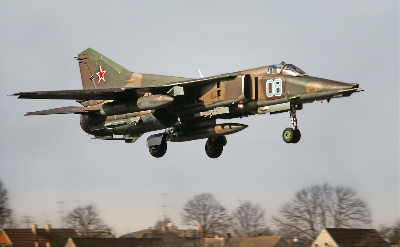 559 APIB Mig-27K 08 Blue_76802623142, Frühling 1993 (6)