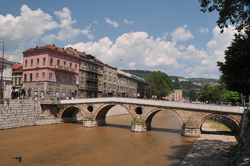 Zapisi iz Bosne Sarajevo-Latinska-uprija-438-297