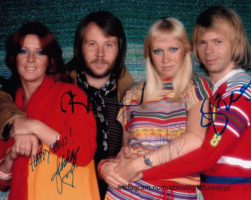 12547449_564219937087677_1329539098_n