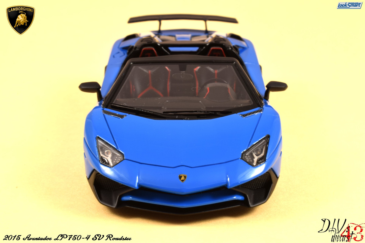 Aventador LP750-4 SV Roadster Blue LookSmart (8)