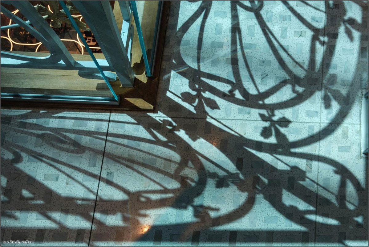 XT4H4171 2023 Paris LR ERWZ FB