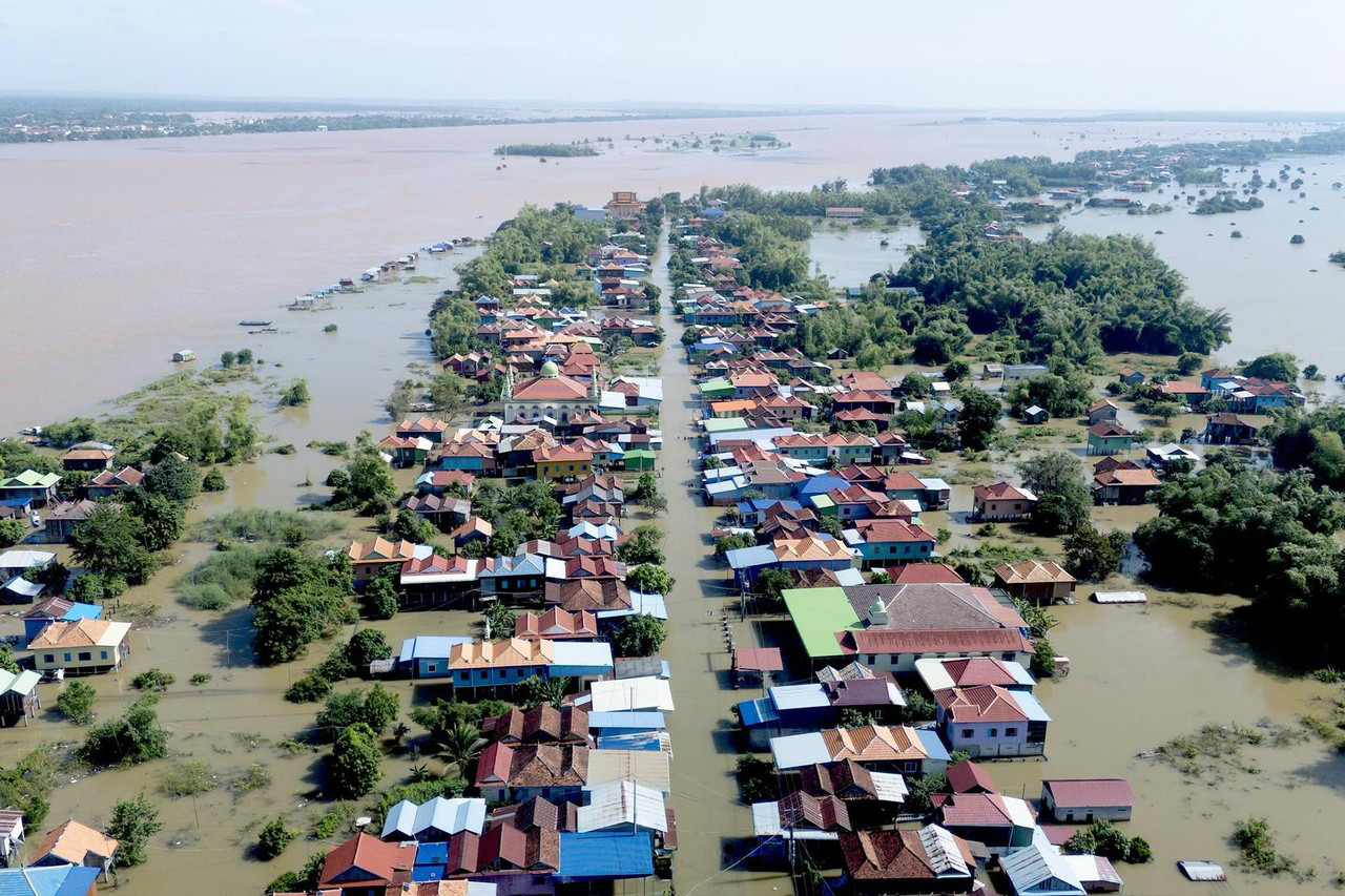 Cambodia News Mekong Surges to Alert Levels in Worst Flooding Since 2019 Minister Says 12342343