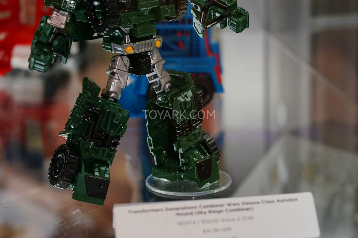 SDCC2015-Hasbro-Transformers-Combiner-Wars-053