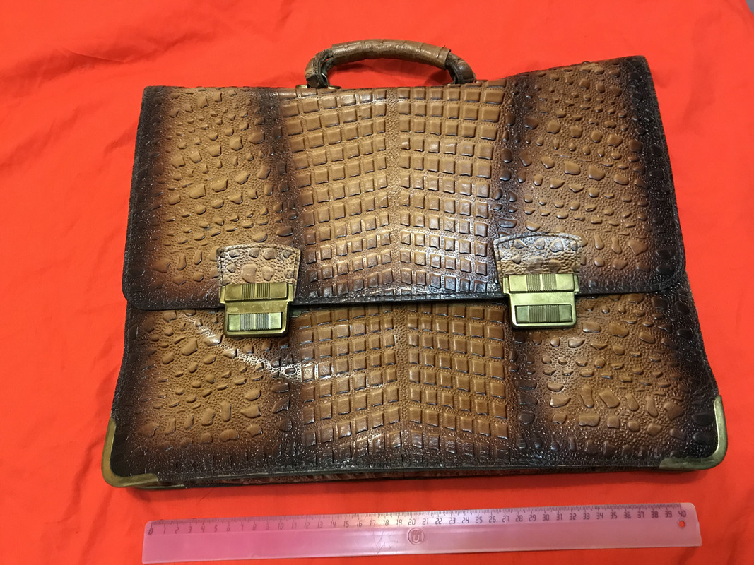 F3B6E2A0-A0B8-4344-AD47-EE1FA98C2276