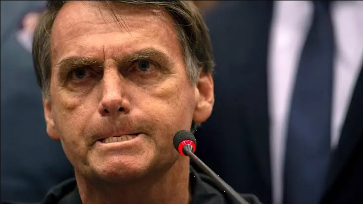 Aliados de Lula piden detener al ex presidente Jair Bolsonaro