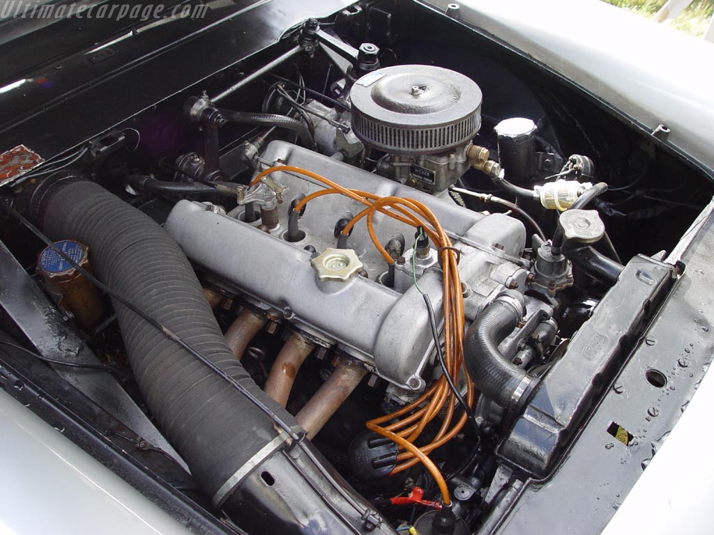 Fiat-1500S-OSCA-Vignale-Coupe_engine