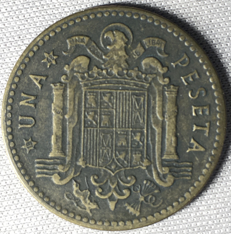 Una peseta 1947 (19*48) Estado Español 6-B5-B2-FB7-4-ADE-48-F2-991-B-BCA4-EF159710