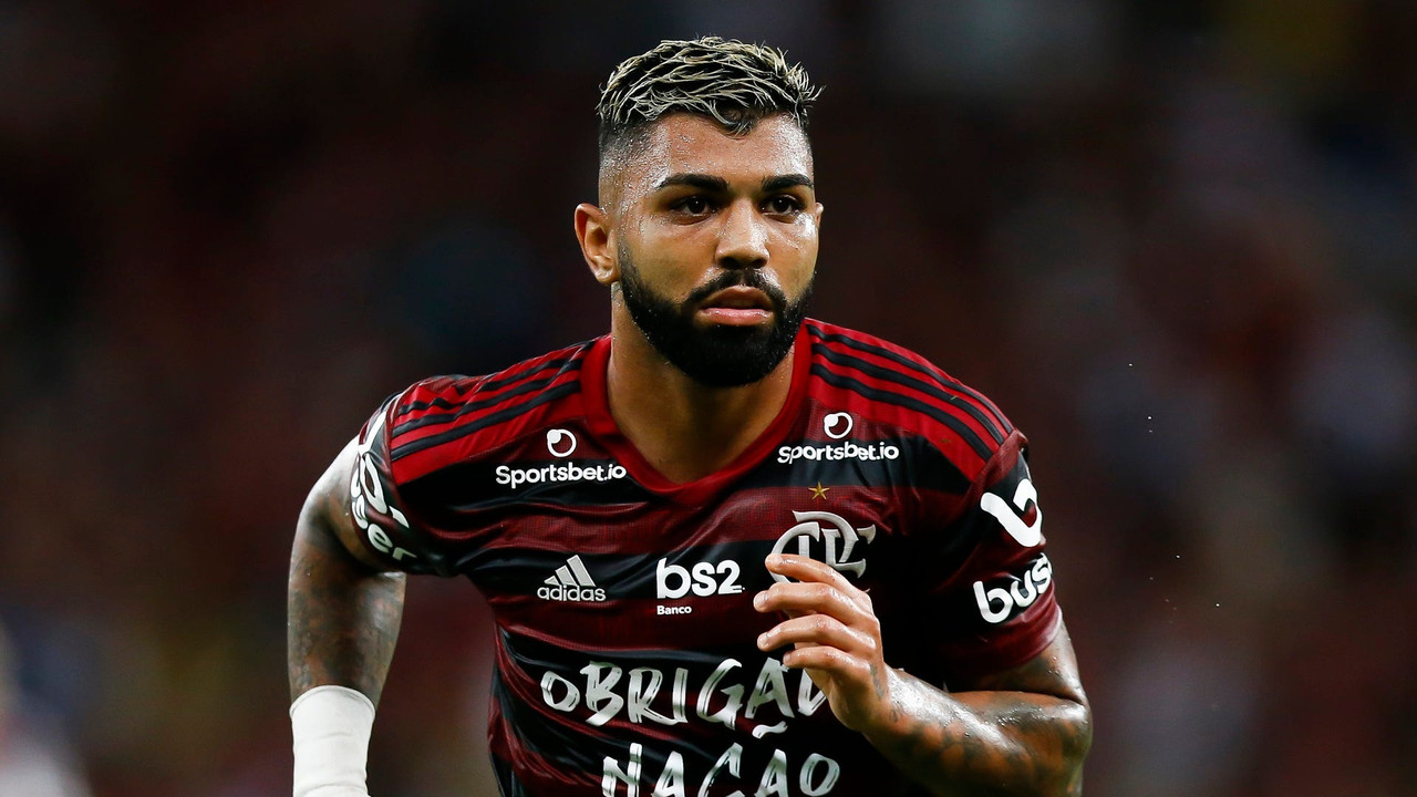 Gabriel Barbosa playing with Flamengo