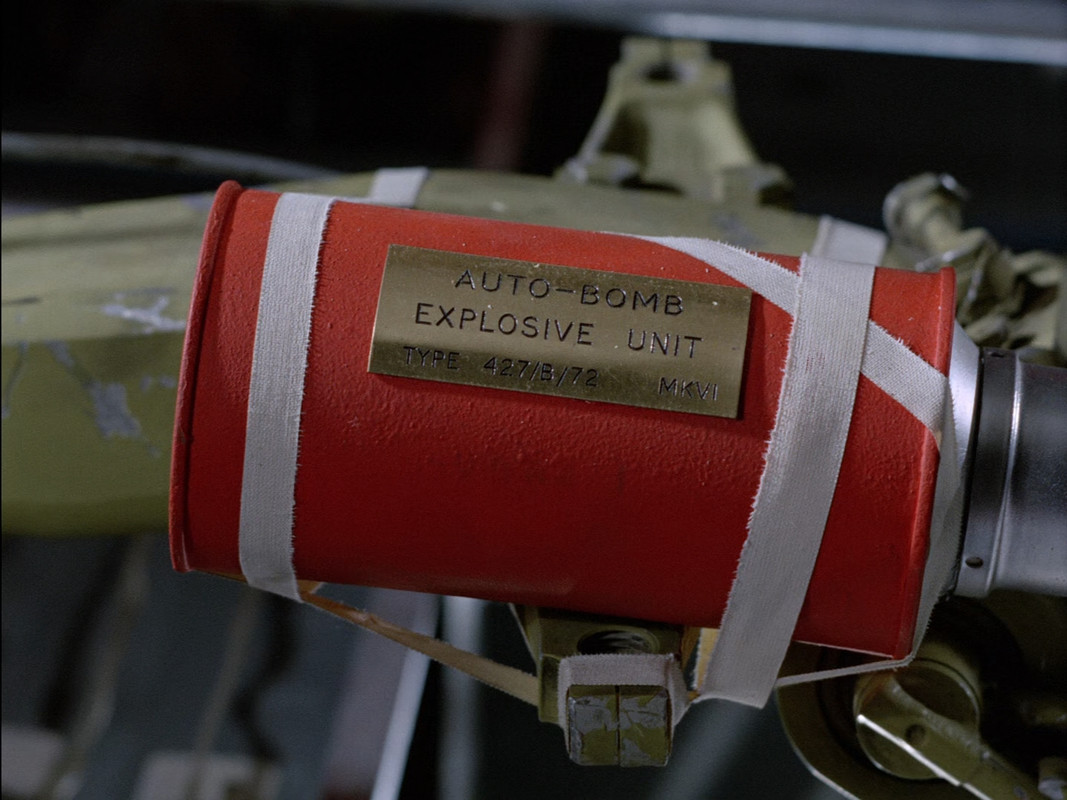 Thunderbirds (1965) - S01E01 - Trapped in the Sky (1080p BluRay 