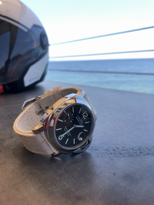 A37F233E-2B8A-4D3B-A19A-AC3DD41F90A3