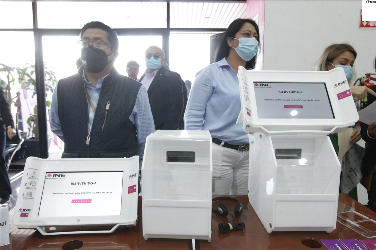 Presenta INE urna electrónica; es eficaz y confiable
