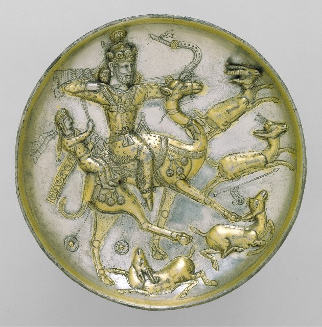 Plate-with-a-hunting-scene-from-the-tale-of-Bahram-Gur-and-Azadeh-MET-DT1634.jpg