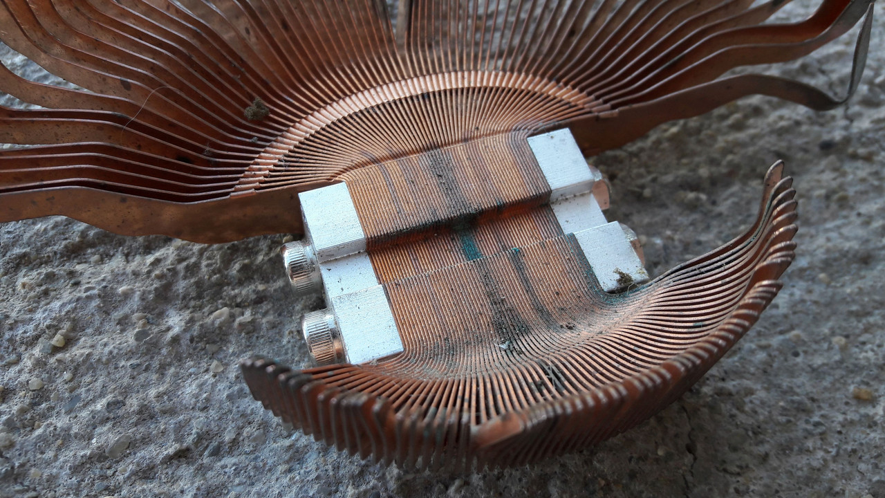 ATI9800PRO-ZLMVF700CU_23