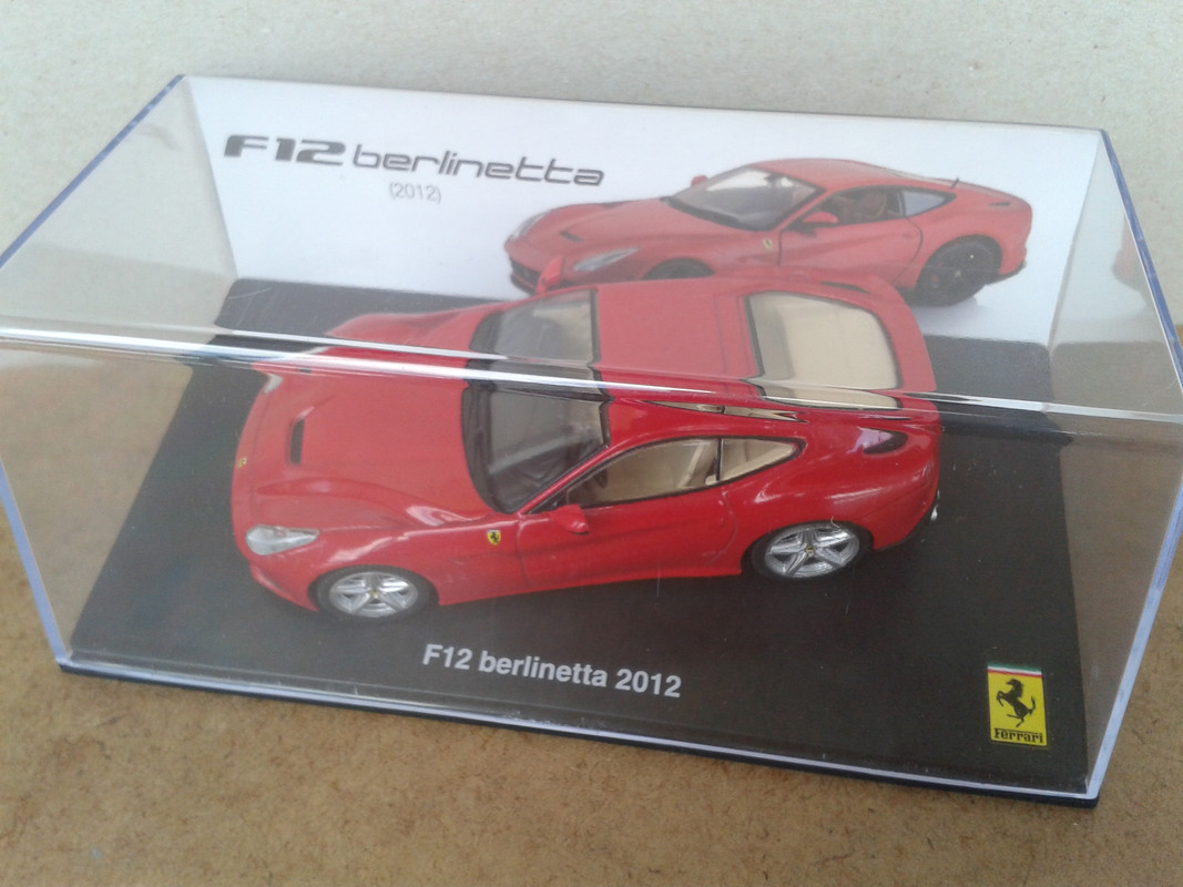 2012 Ferrari F12 Berlinetta (Ixo-nº 1 Ferrari GT Collection) (1)