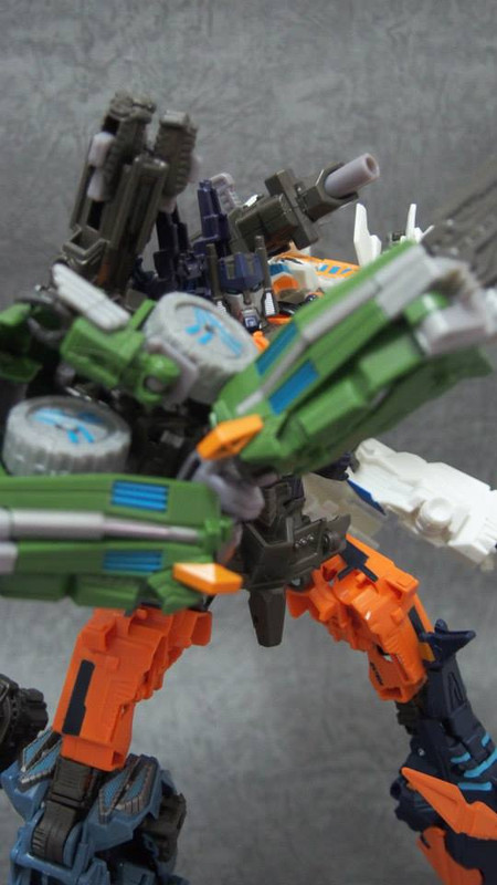 946671_339066406220771_119322440_n