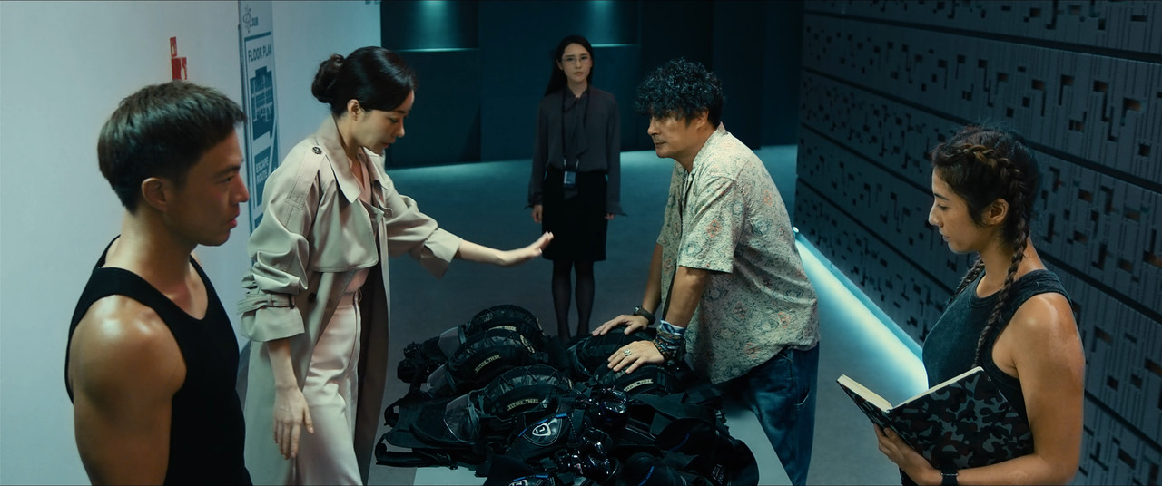 Ultimate.Mission.2025.V2.2160p.WEB-DL.H265.DTS-QuickIO (Vietsub).mkv_snapshot_00.10.53.500