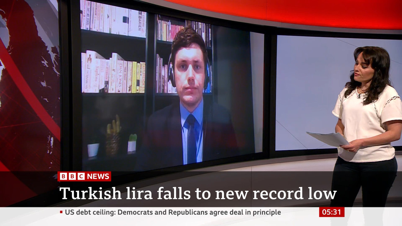 BBC News Valentine_20230529_05000600.ts_snapshot_00.32.40.005