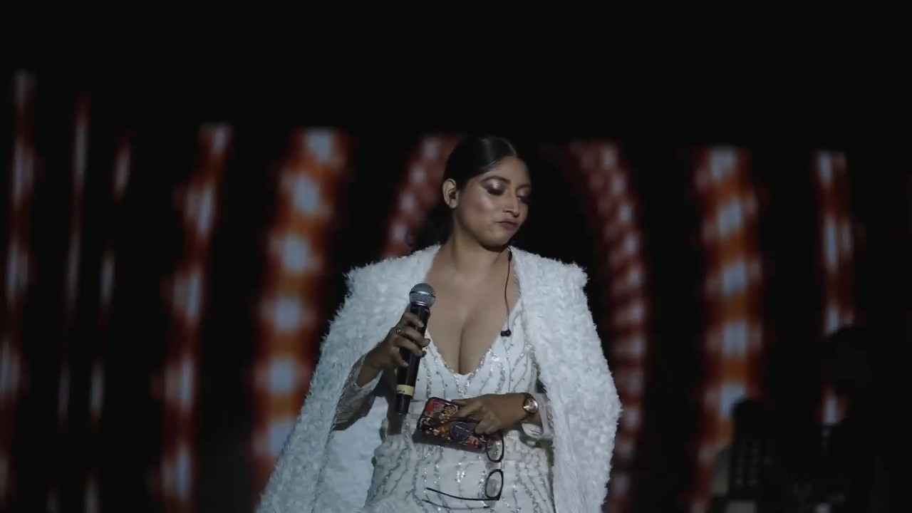 Abhaya Hiranmayi Big Boobs and Cleavage shaking.mp4_snapshot_01.23.950