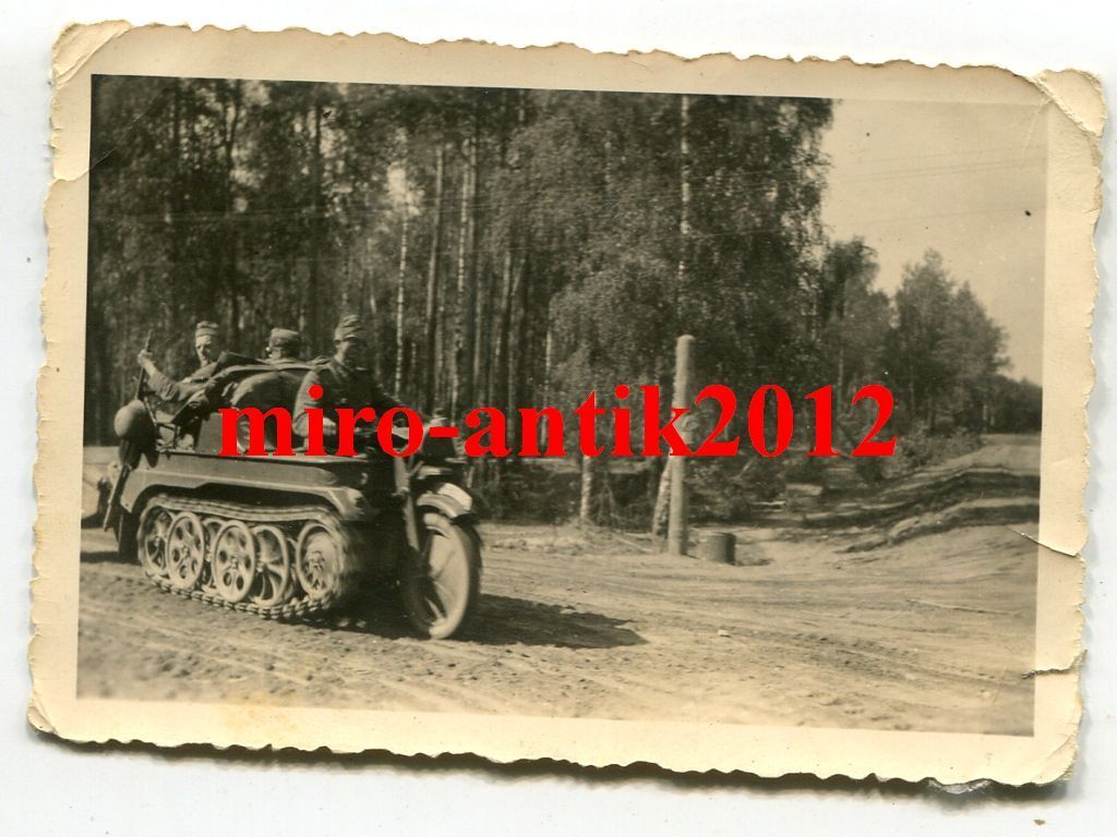 Foto, NSU Kettenkrad auf Vormarsch an der Ala (B