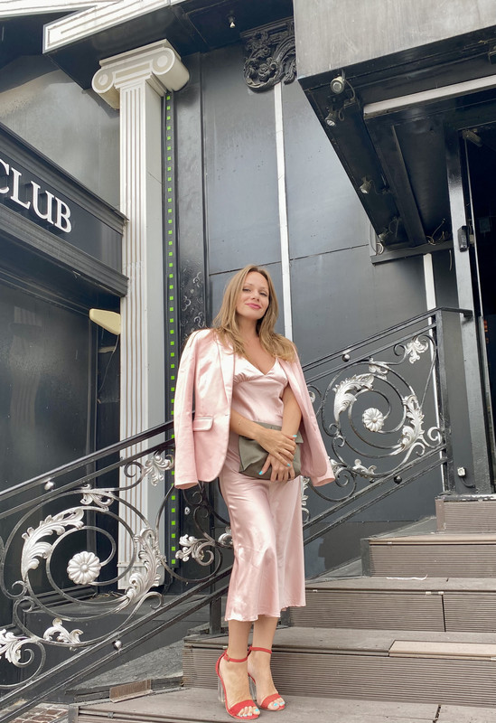 E0C8C754-3D1E-4360-9075-34386784A834