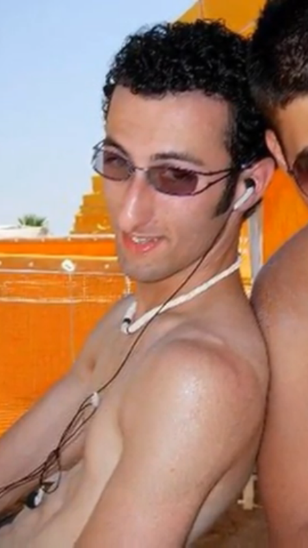 54F1EAA4-83A3-4496-B60E-8431958B711A