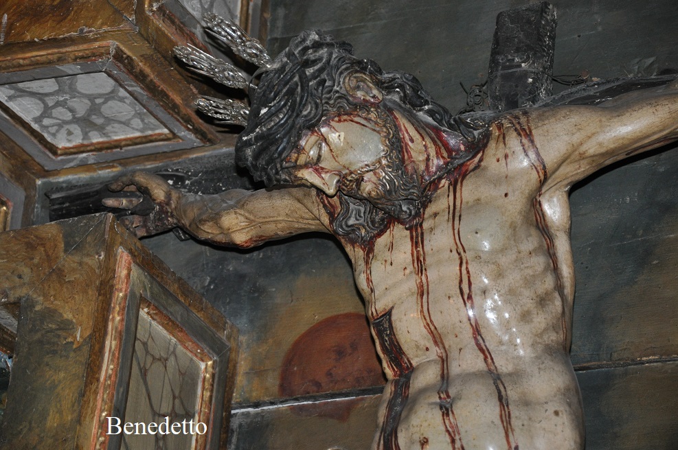 Iglesias y Conventos de Sevilla Crucificado