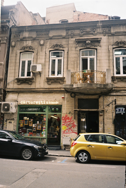 R1-09393-0023.jpg