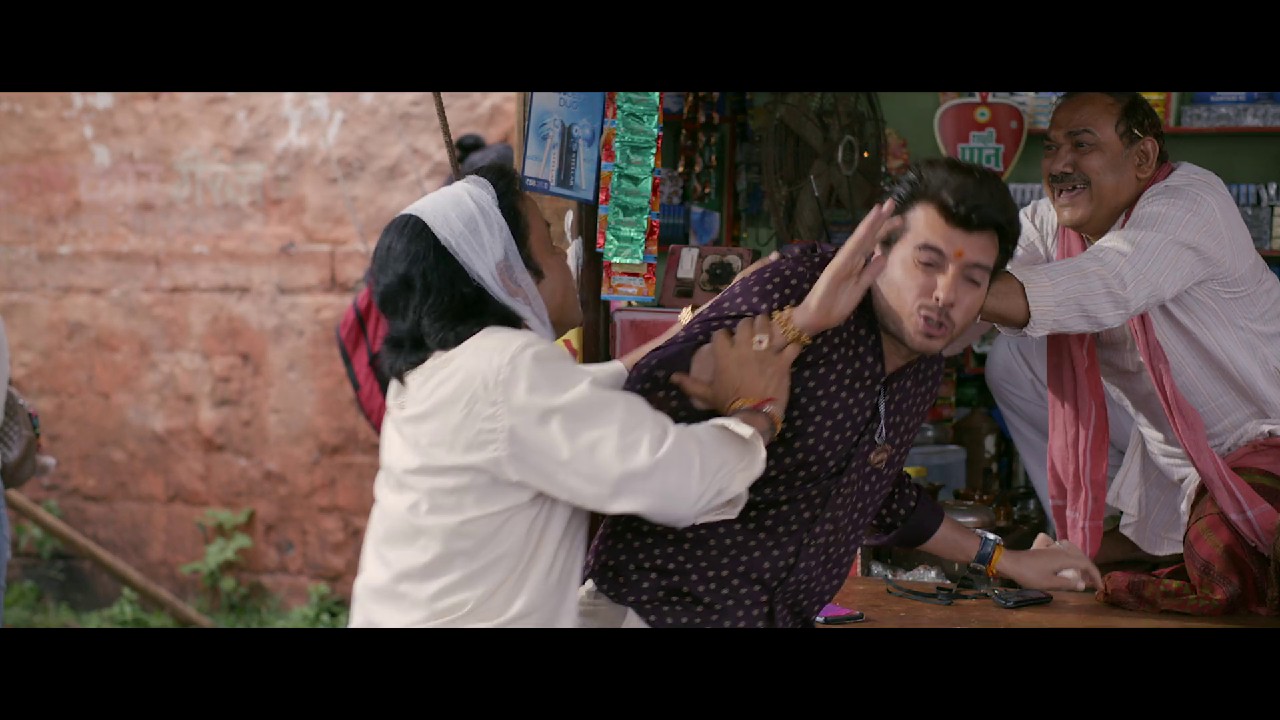 Thai-Massage-2022-NF-WEB-DL-Hindi-1080p-x264-AVC-DDP-5-1-ESub-mkv-0002