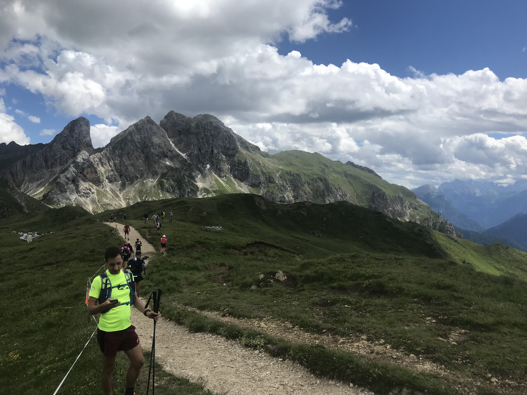 67133130-EEDD-4D13-8FBB-B9F7FBAFF4FF