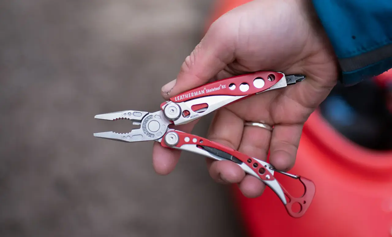 LEATHERMAN Skeletool multi-tool