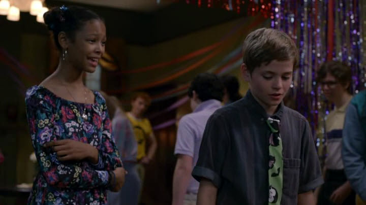 Fotos 06837 Los.Secretos.de.Sulphur.Springs.2021.S01E05.HDTV.XviD.Audio.Castellano